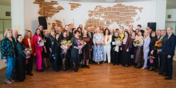 Mykolo Romerio universitete įvyko jau dvyliktą kartą organizuojamo respublikinio konkurso „Bendruomenė – Švyturys 2025 – kelias į sėkmę“ apdovanojimų ceremonija
