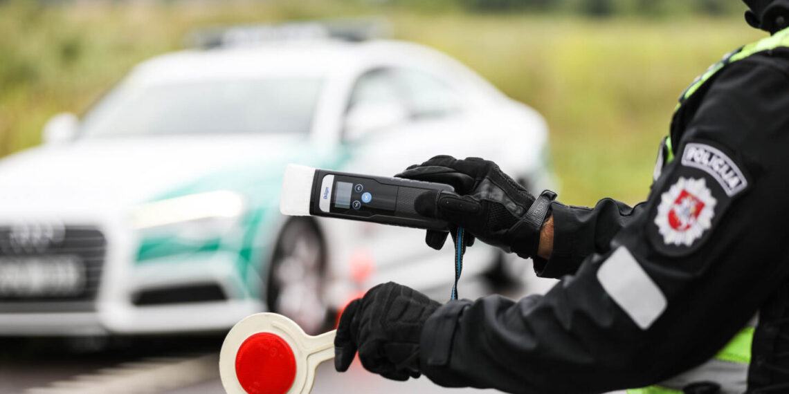 Balandžio mėnesį - policijos prevencinės priemonės šalies keliuose
