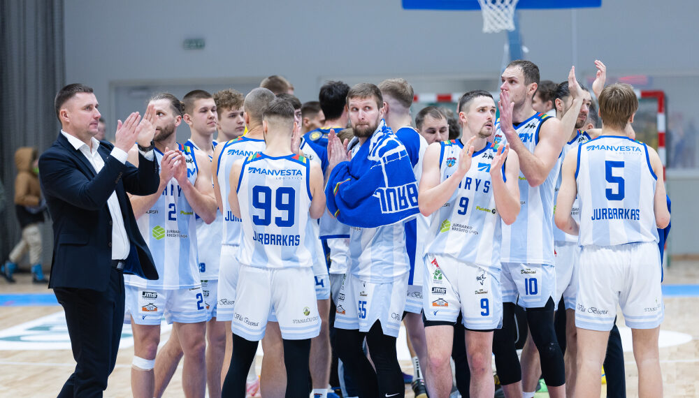 Jurbarke – 50 minučių spektaklis, kritę lygos rekordai ir penkiese likusių karių triumfas prieš marijampoliečius