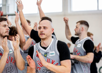 Pusfinalio starte vicečempionus paskandino „Sūduvos-Mantingos“ tritaškių salvės