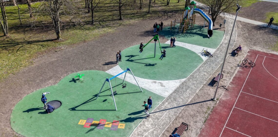 Pašešupio parke – modernesnė ir saugesnė erdvė vaikų žaidimams