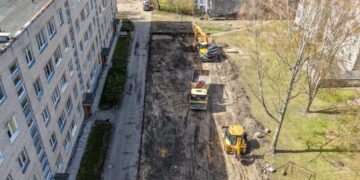 Gyventojų sprendimas virsta realybe: Draugystės gatvėje plečiama automobilių stovėjimo aikštelė