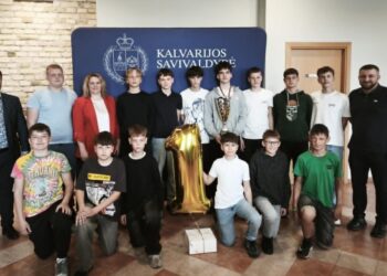 Kalvarijos savivaldybėje pagerbti MKL prizininkai – Kalvarijos meno ir sporto mokyklos krepšininkai