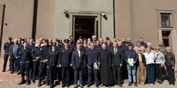 Profesinė šventė Šakiuose: Šv. Mišiomis ir padėkomis pagerbti ugniagesiai gelbėtojai
