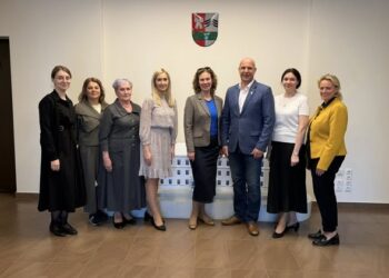Šakių rajono savivaldybėje aptartos bendruomeninių paslaugų plėtros galimybės asmenims su negalia