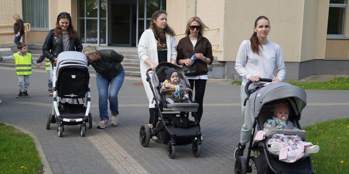 Ėjimo renginys Vilkaviškyje priminė: mamos neturi likti vienos su savo iššūkiais