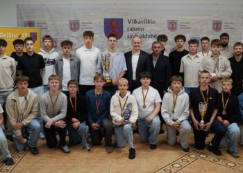 Savivaldybėje pagerbtos Vilkaviškio kraštą garsinančios krepšinio komandos