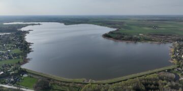 Vilkaviškio rajono savivaldybė skelbia maudymosi sezono pradžią: ežerų vanduo švarus