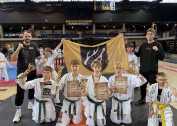 Karate kiokušin mokyklos „Shodan” auklėtinių komanda Lietuvos vaikų-jaunučių kumite čempionate iškovojo daugiausiai medalių
