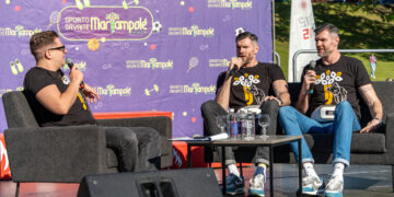 Sporto epicentras po atviru dangumi: Marijampolę išjudino mugė su broliais Lavrinovičiais