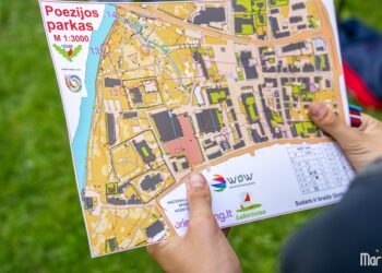 Marijampolėje įsibėgėja Sporto savaitė: Poezijos parką užplūdo orientavimosi sporto gerbėjai