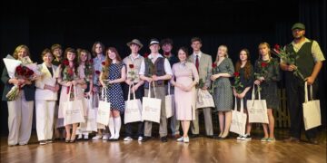 Marijampolės moksleivių kūrybos centro Dramos studijos jaunieji aktoriai pristatė spektaklį „Škac, mirtie, visados škac!"