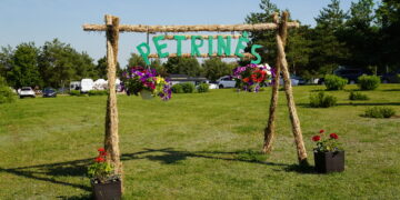 Bartninkuose nuaidėjo tradicinė Petrinių šventė