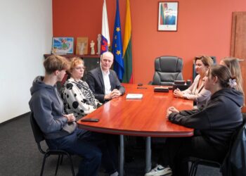 Savivaldybės vadovai susitiko su naująja LMS Vilkaviškio padalinio pirmininke ir jos komanda