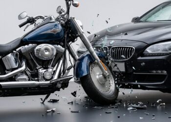 Susidūrė „Harley Davidson“ ir „BMW“