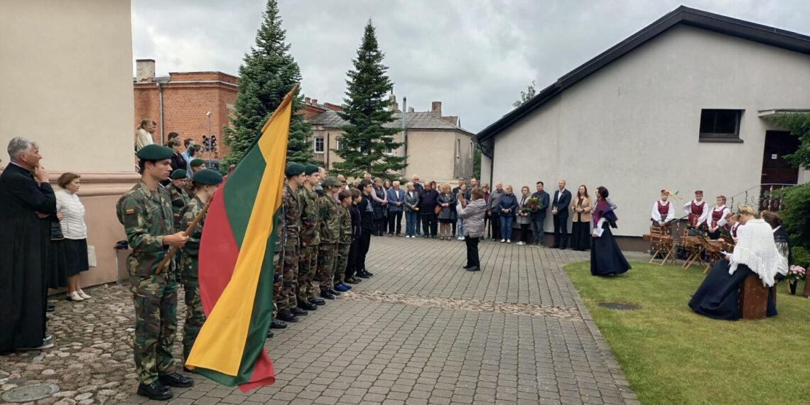 Atmintis gyva: Kalvarijoje ir Jungėnuose jautriai paminėta Gedulo ir vilties diena / Sūduvos gido nuotr.