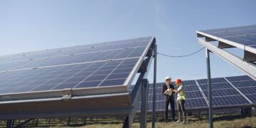 Saulės elektrinė be kaupiklio: ar Lietuvoje jau tampa pasenusiu sprendimu?