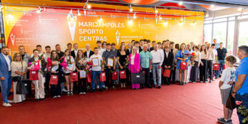 Užverčiamas svarbus etapas: Marijampolės sporto centras išlydėjo abiturientų laidą