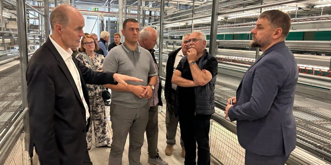 Vilkaviškio rajono savivaldybės atstovai susipažino su „Lit Egg“ veikla Plungėje