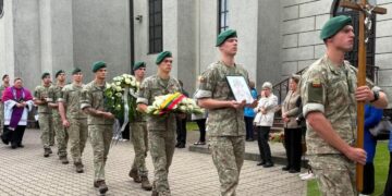 Mūšio lauke Ukrainoje žuvęs Ignas Kailius išlydėtas į amžinąją kelionę