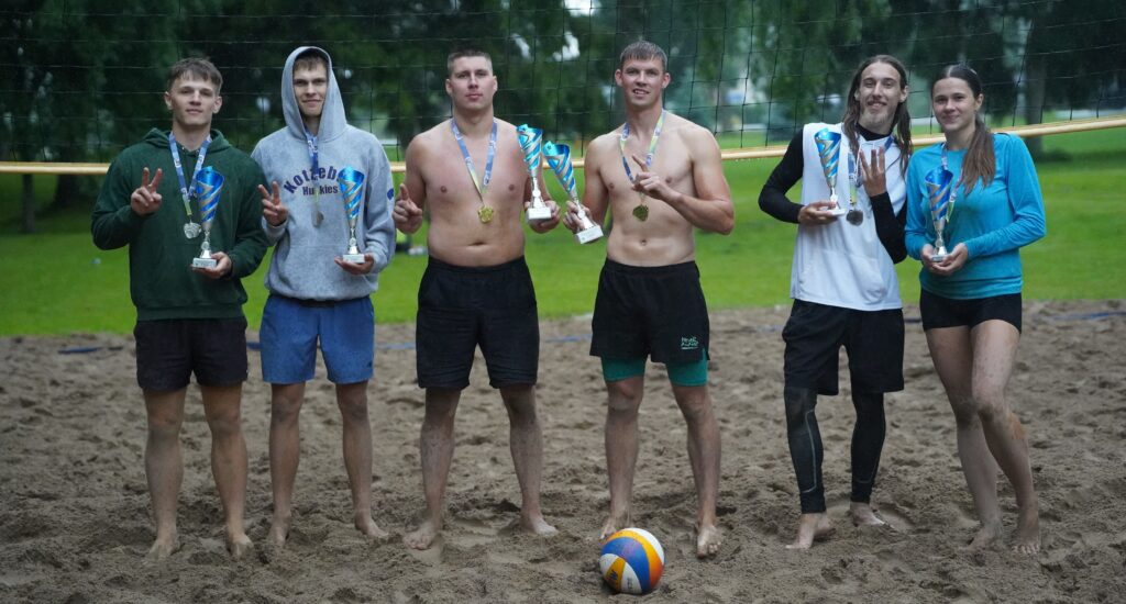 Antanavo sporto šventės 2×2 tinklinio turnyre triumfavo „Patrankos“