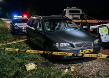Prie vairo – visiškai girtas ir be teisių: Marijampolės savivaldybėje įkliuvo „Volvo“ vairuotojas