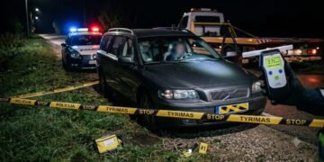 Prie vairo – visiškai girtas ir be teisių: Marijampolės savivaldybėje įkliuvo „Volvo“ vairuotojas