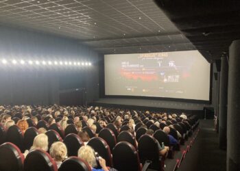 Brandžios meilės pamokos Marijampolėje: „Spindulio“ kino teatre – jautri drama ir susitikimas su Liubomiru Laucevičiumi